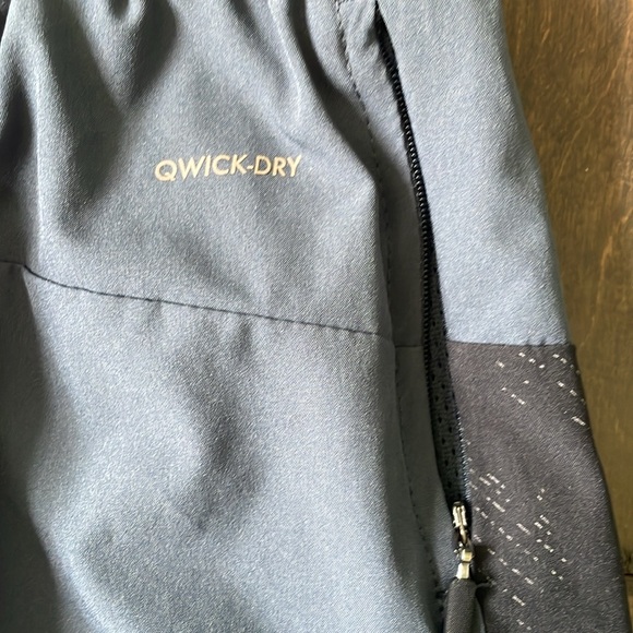 Skora Men’s Quick Dry Small running shorts - Picture 3 of 5